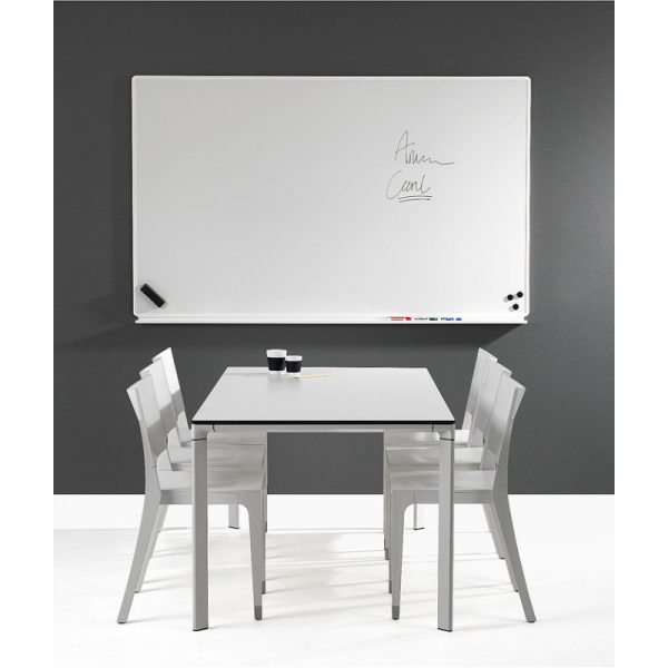 Whiteboard med keramisk overflade